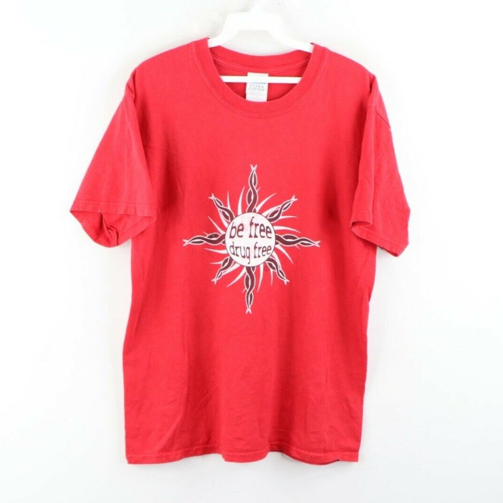 Vintage Streetwear Be Free Drug Free T-Shirt
